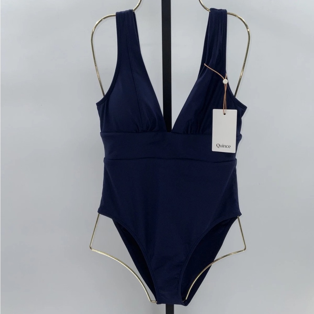 Quince swimsuit small